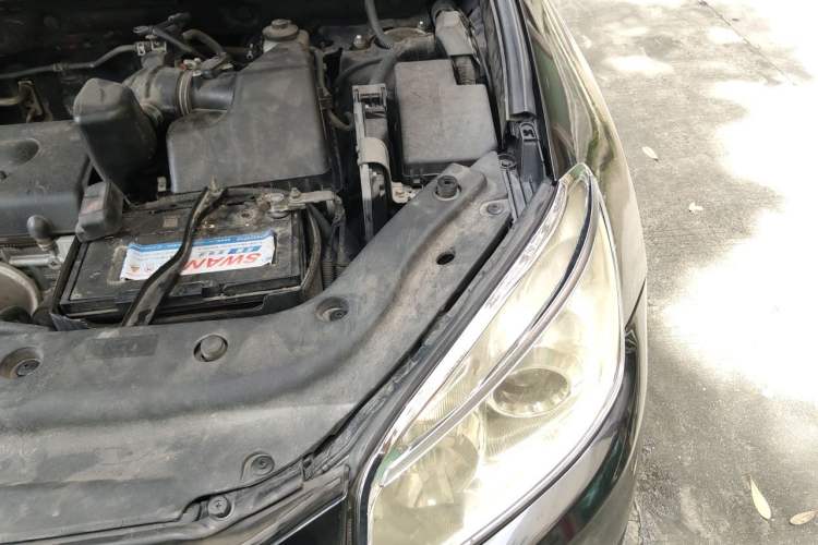 Used Toyota RAV4 2011 2.0L Automatic Classic Edition Engine Bay Left