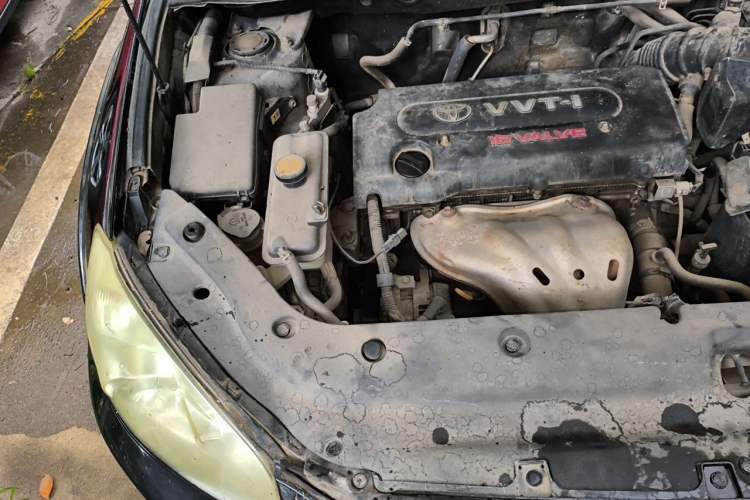 Used Toyota RAV4 2011 2.0L Automatic 4x4 Edition Engine Bay Right