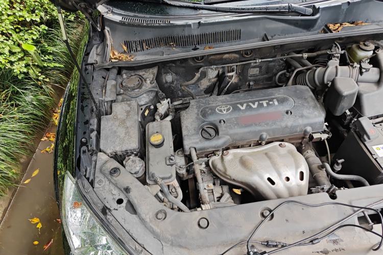 Used Toyota RAV4 2011 2.0L Automatic 4x4 Edition Engine Bay Right