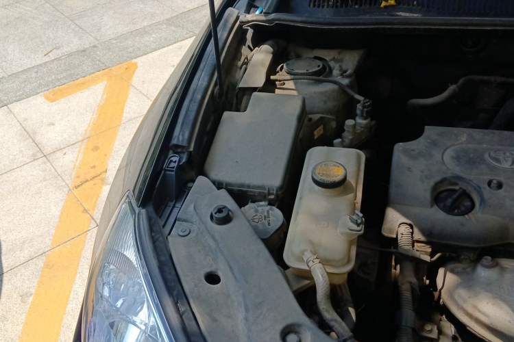Used Toyota RAV4 2011 2.0L Manual Classic Edition Engine Bay Right