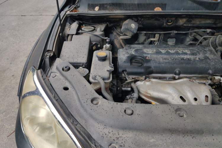Used Toyota RAV4 2011 2.0L Automatic Luxury Edition Engine Bay Right