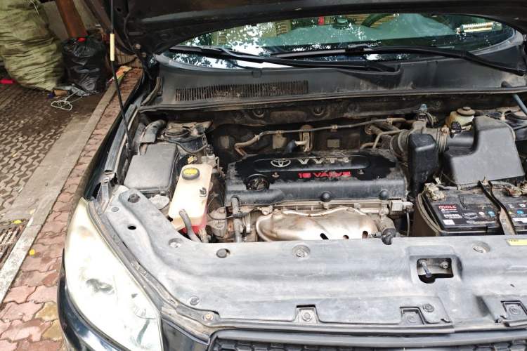Used Toyota RAV4 2011 2.0L Manual Classic Edition Engine Bay Right