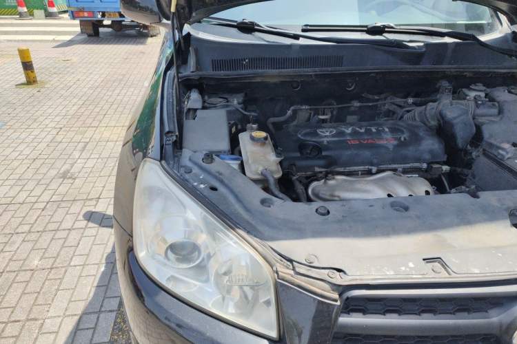 Used Toyota RAV4 2011 2.0L Automatic Classic Edition Engine Bay Right