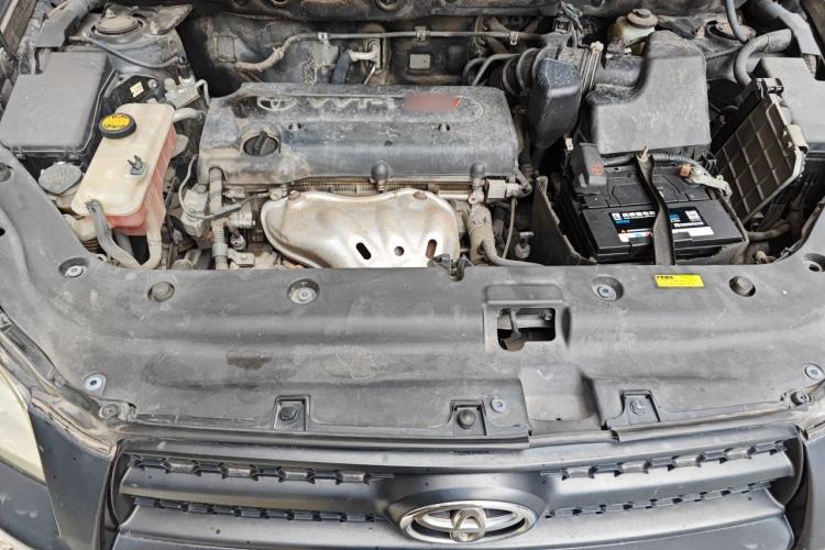 Used Toyota RAV4 2011 2.0L Automatic Classic Edition Engine Bay