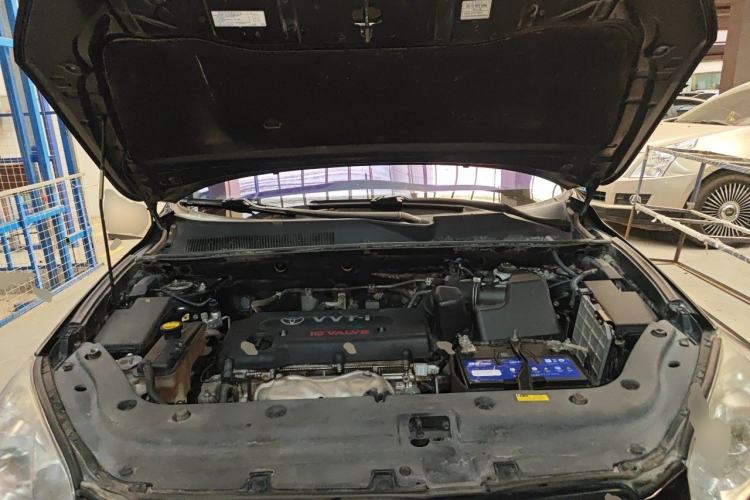 Used Toyota RAV4 2011 2.0L Manual Classic Edition Engine Bay