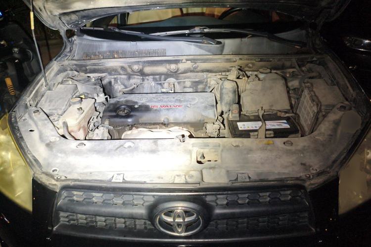 Used Toyota RAV4 2011 2.0L Manual Classic Edition Engine Bay