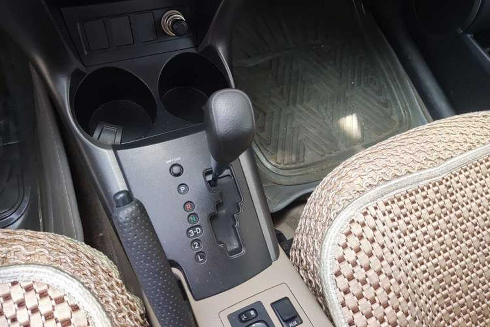 Used Toyota RAV4 2011 2.0L Automatic Classic Edition Gear Lever