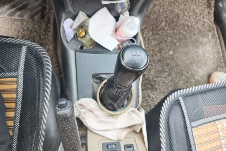 Used Toyota RAV4 2011 2.0L Manual Classic Edition Gear Lever