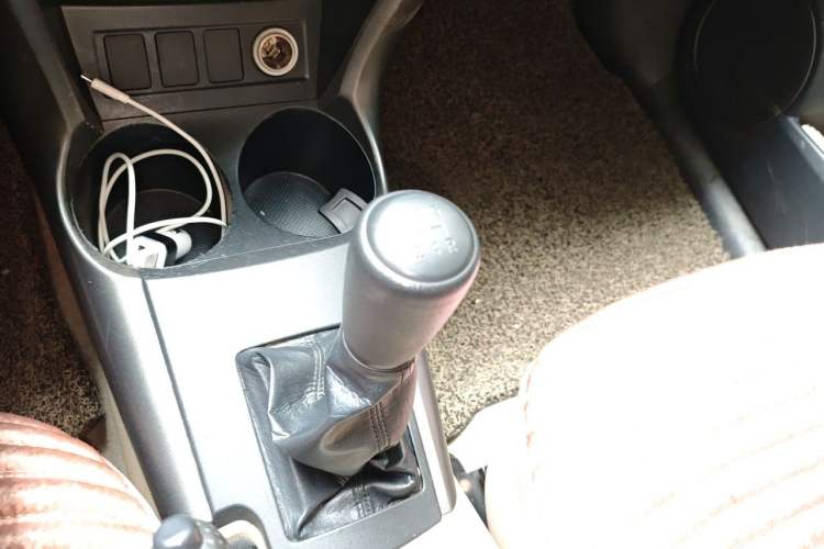 Used Toyota RAV4 2011 2.0L Manual Classic Edition Gear Lever