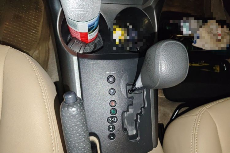 Used Toyota RAV4 2011 2.0L Automatic Classic Edition Gear Lever