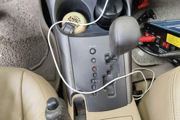 Used Toyota RAV4 2011 2.0L Automatic Classic Edition Gear Lever
