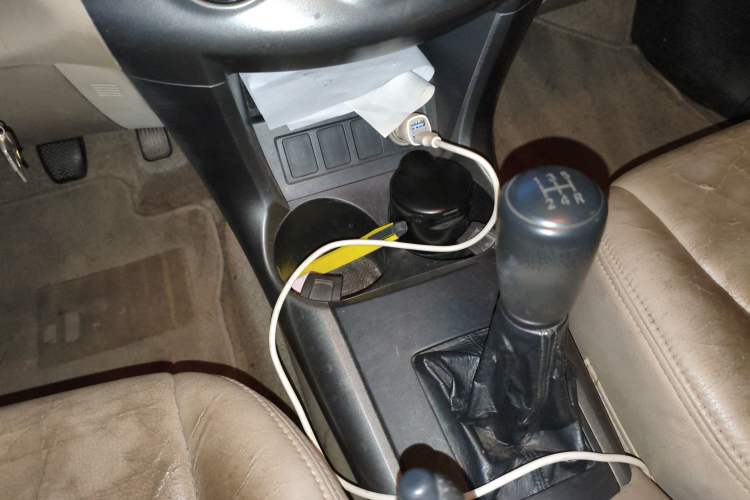 Used Toyota RAV4 2011 2.0L Manual Classic Edition Gear Lever