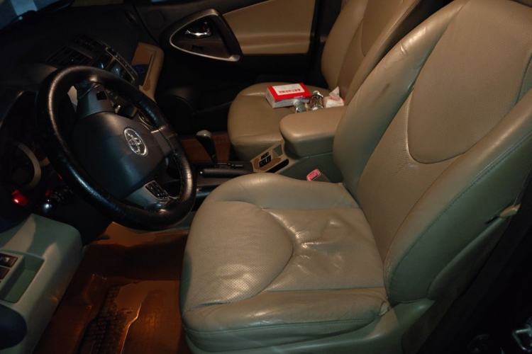 Used Toyota RAV4 2011 2.0L Automatic Luxury Edition Left Front Seat