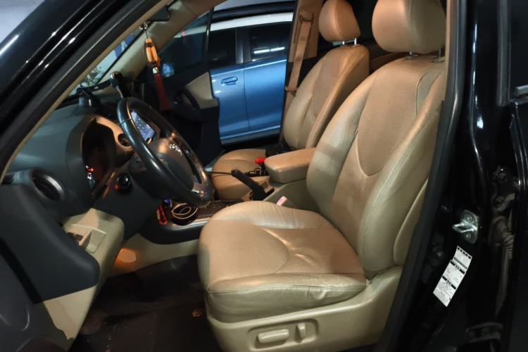 Used Toyota RAV4 2011 2.4L Automatic 4x4 Luxury Edition Left Front Seat