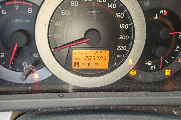 Used Toyota RAV4 2011 2.4L Automatic 4x4 Supreme Edition Odometer Close Up