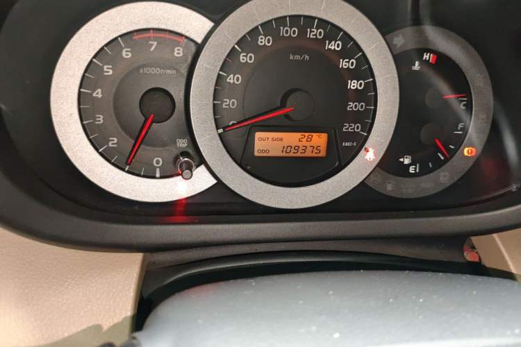Used Toyota RAV4 2011 2.0L Manual Classic Edition Odometer Close Up