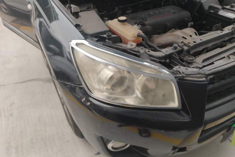 Used Toyota RAV4 2011 2.0L Automatic Classic Edition Right Front Headlight
