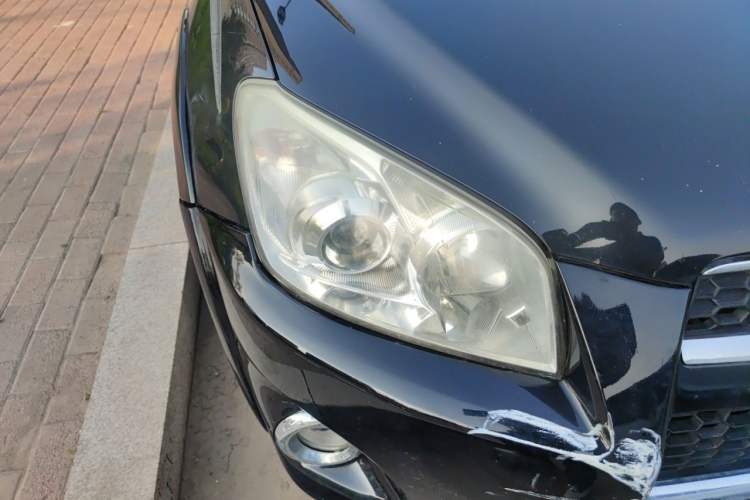 Used Toyota RAV4 2011 2.0L Automatic 4x4 Edition Right Front Headlight