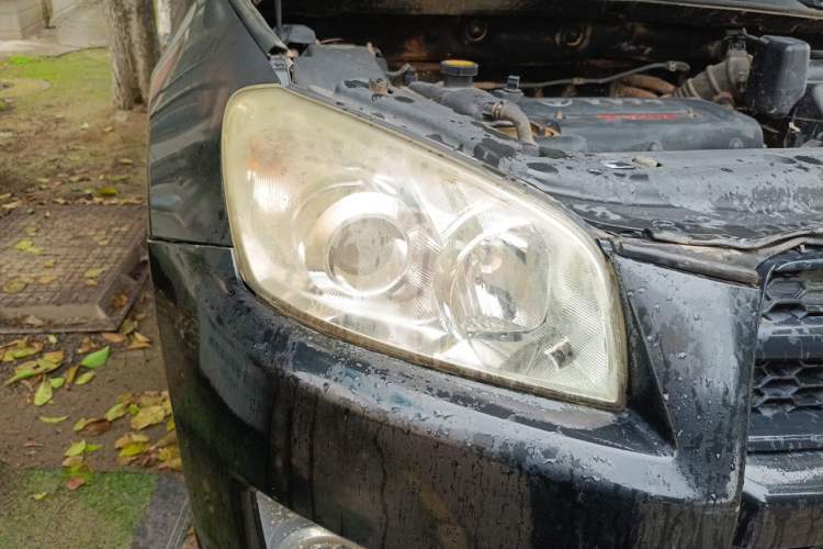 Used Toyota RAV4 2011 2.0L Automatic Classic Edition Right Front Headlight