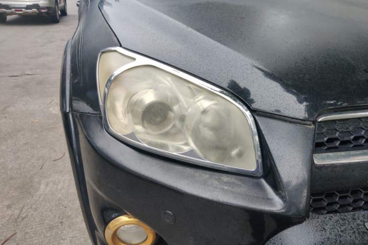 Used Toyota RAV4 2011 2.0L Automatic Luxury Edition Right Front Headlight