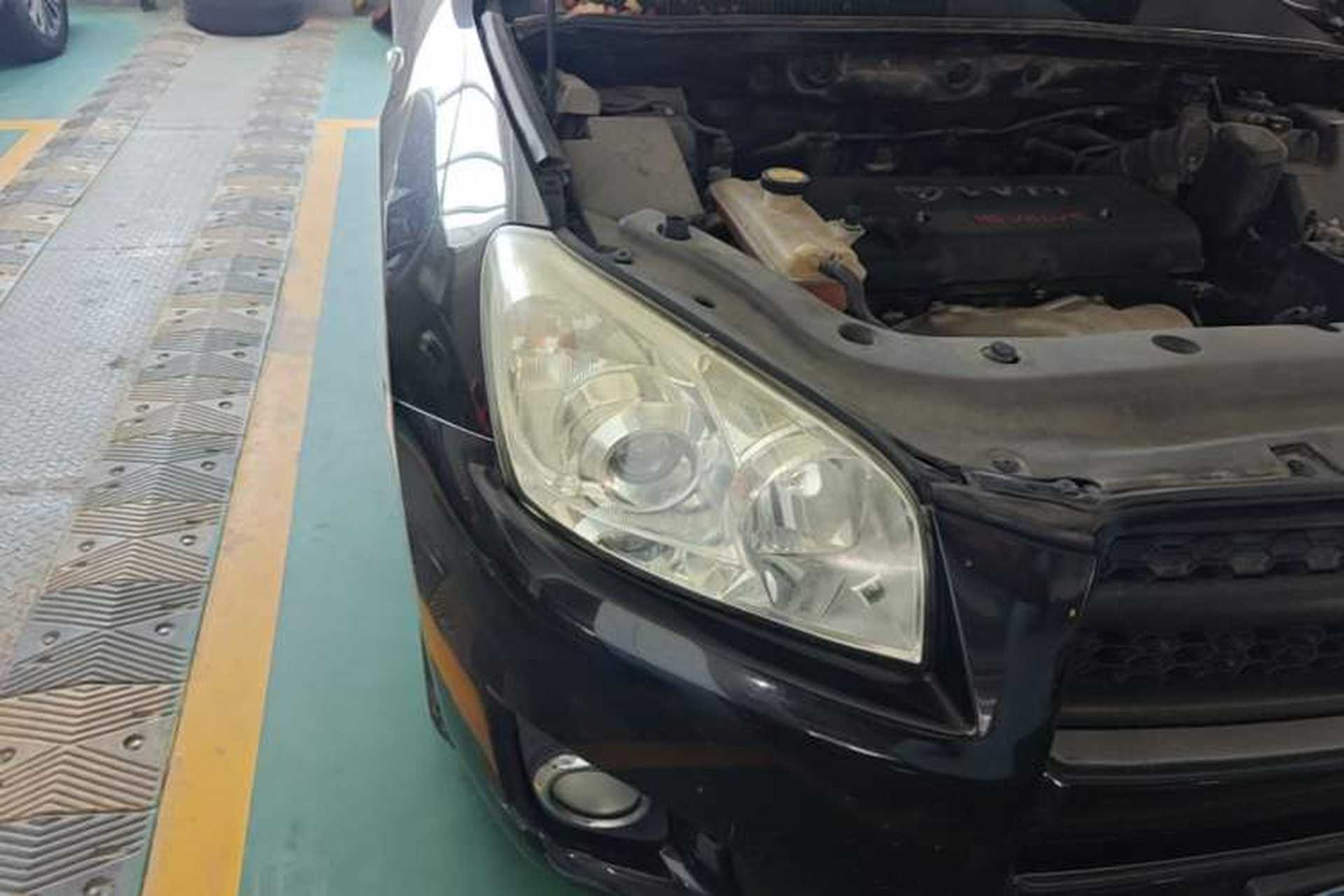 Used Toyota RAV4 2011 2.0L Automatic Classic Edition Right Front Headlight