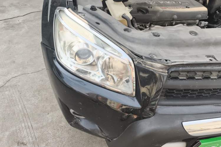 Used Toyota RAV4 2011 2.0L Manual Classic Edition Right Front Headlight