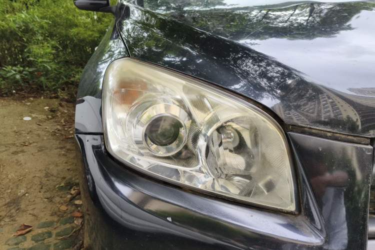 Used Toyota RAV4 2011 2.0L Automatic Classic Edition Right Front Headlight