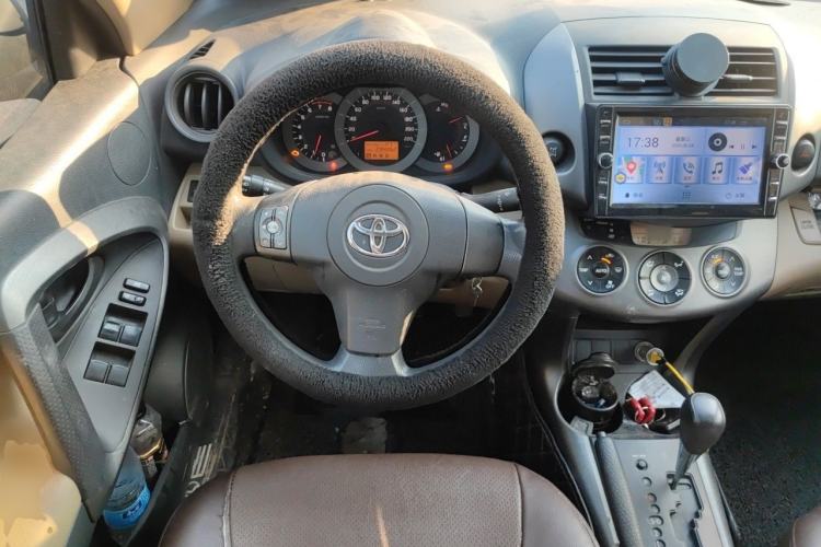 Used Toyota RAV4 2011 2.0L Automatic 4x4 Edition Steering Wheel