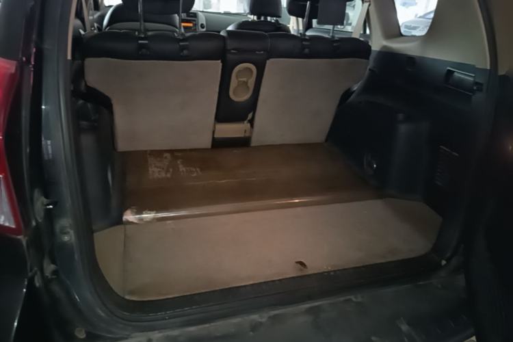 Used Toyota RAV4 2011 2.0L Automatic Classic Edition Trunk