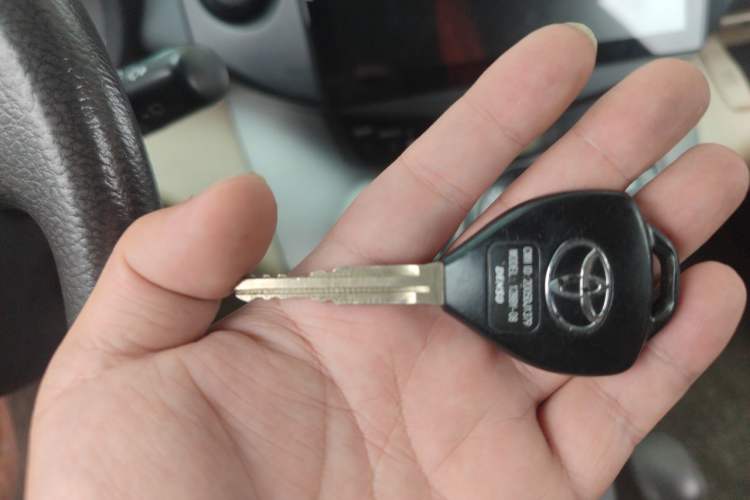 Used Toyota RAV4 2011 2.0L Automatic Classic Edition Vehicle Key
