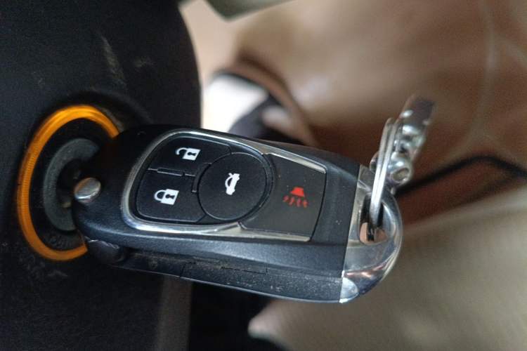 Used Toyota RAV4 2011 2.0L Automatic Classic Edition Vehicle Key