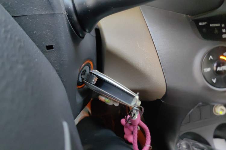 Used Toyota RAV4 2011 2.0L Automatic Classic Edition Vehicle Key