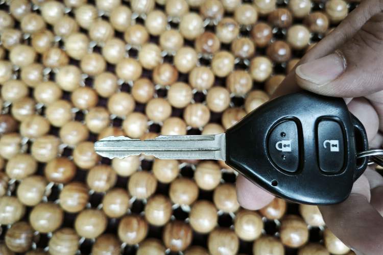 Used Toyota RAV4 2011 2.0L Automatic Classic Edition Vehicle Key