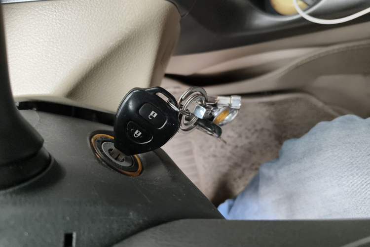 Used Toyota RAV4 2011 2.0L Automatic Classic Edition Vehicle Key