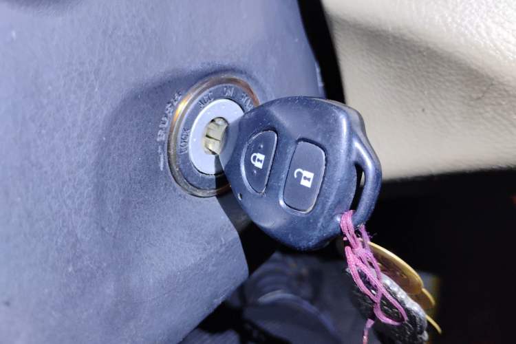 Used Toyota RAV4 2011 2.0L Automatic Classic Edition Vehicle Key