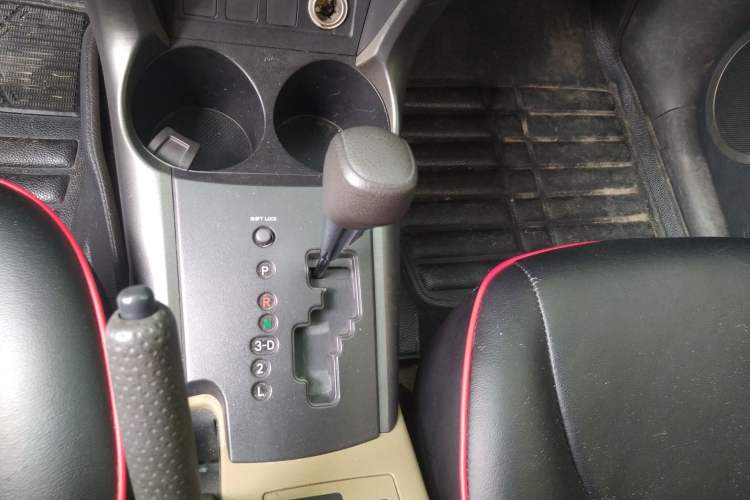 Used Toyota RAV4 2011 2.0L Automatic Classic Edition Gear Lever