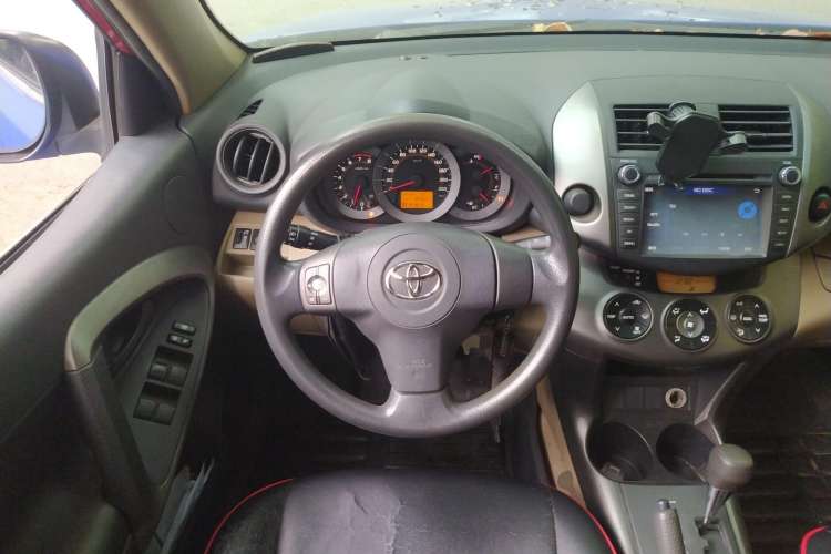 Used Toyota RAV4 2011 2.0L Automatic Classic Edition Steering Wheel