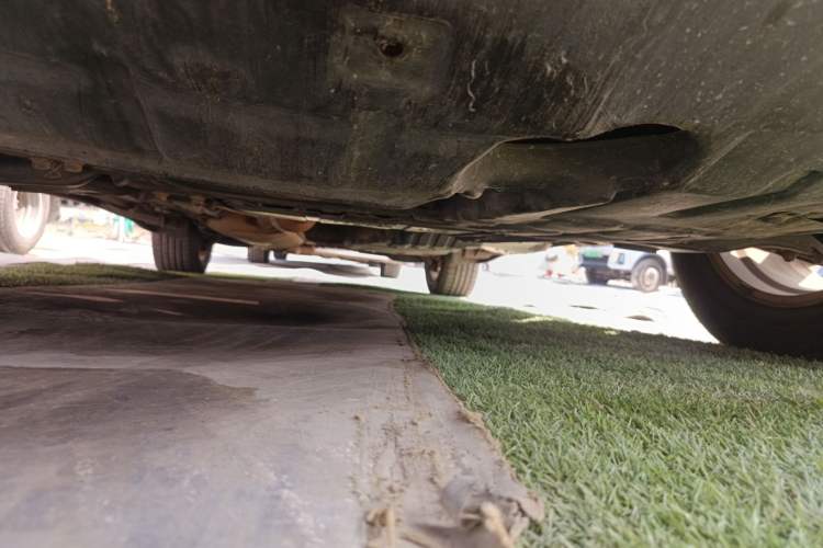 Used Toyota RAV4 2011 2.0L Automatic Luxury Edition Chassis Front
