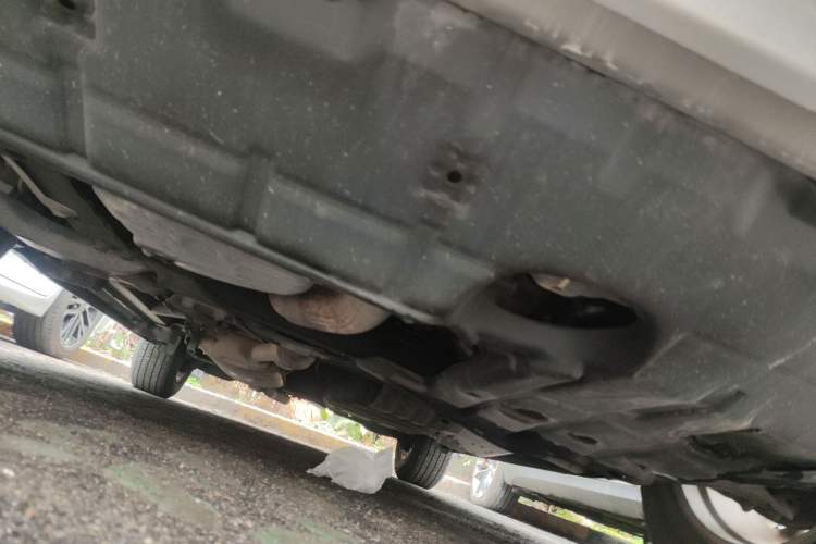 Used Toyota RAV4 2011 2.0L Automatic Luxury Edition Chassis Front