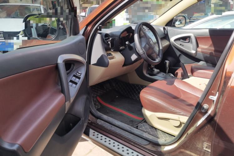 Used Toyota RAV4 2011 2.0L Automatic 4x4 Edition Driver Seat