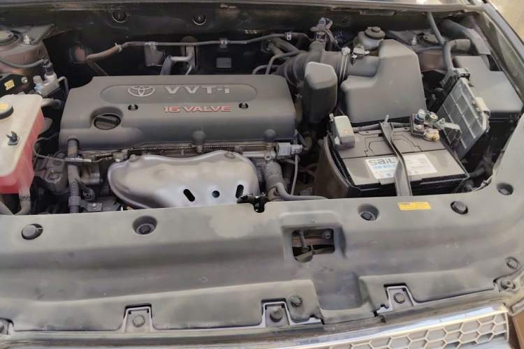 Used Toyota RAV4 2011 2.0L Manual 4x4 Edition Engine Bay