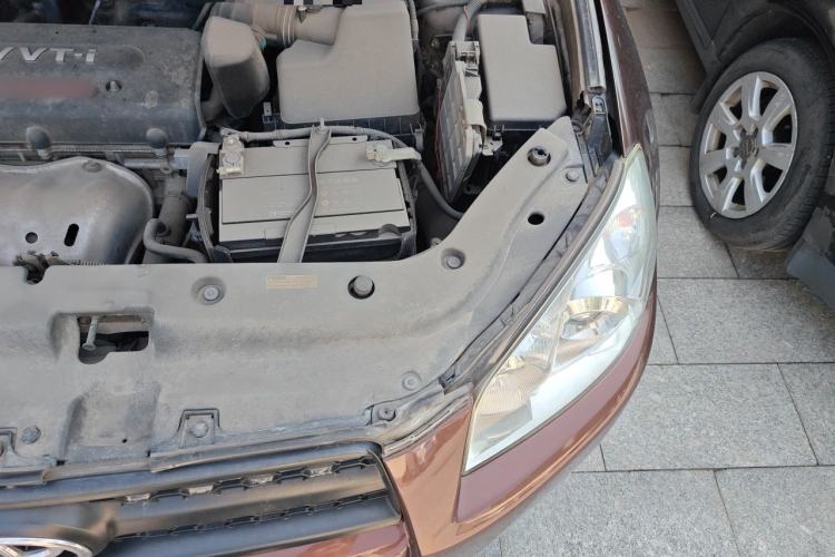 Used Toyota RAV4 2011 2.0L Automatic Classic Edition Engine Bay Left