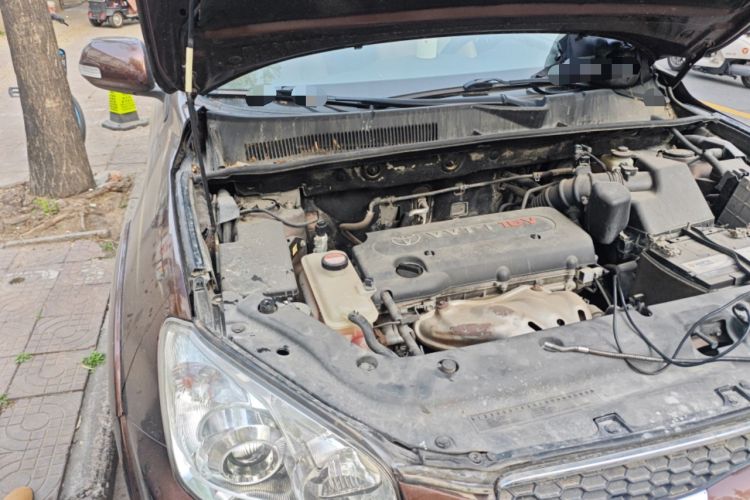 Used Toyota RAV4 2011 2.0L Automatic Luxury Edition Engine Bay Right
