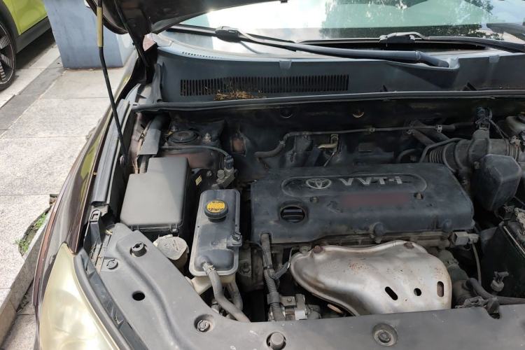 Used Toyota RAV4 2011 2.0L Automatic 4x4 Edition Engine Bay Right