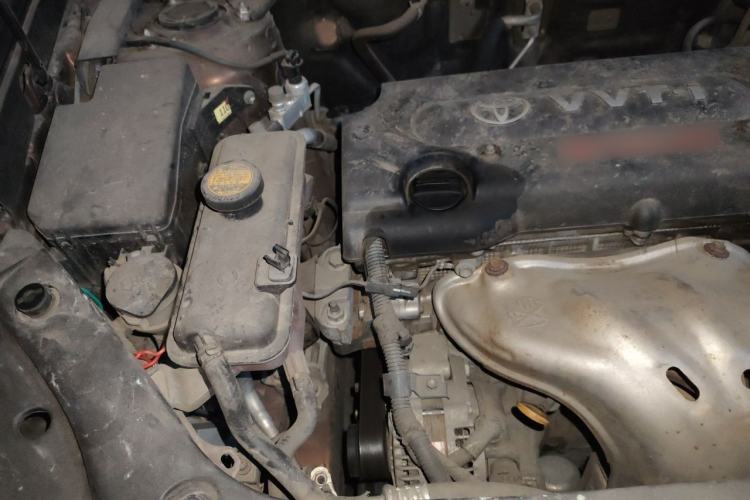 Used Toyota RAV4 2011 2.4L Automatic 4x4 Luxury Edition Engine Bay Right