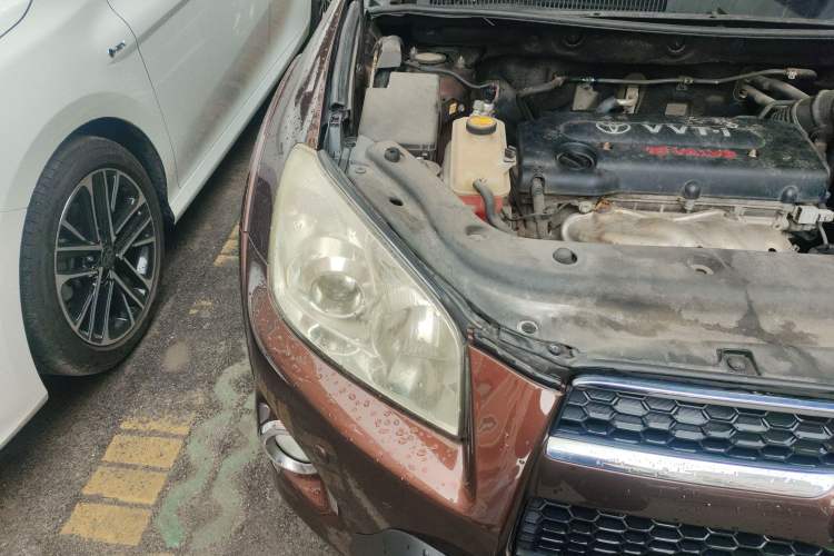 Used Toyota RAV4 2011 2.0L Automatic Luxury Edition Engine Bay Right