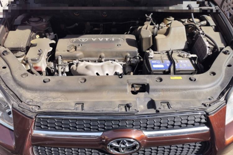 Used Toyota RAV4 2011 2.0L Automatic 4x4 Edition Engine Bay