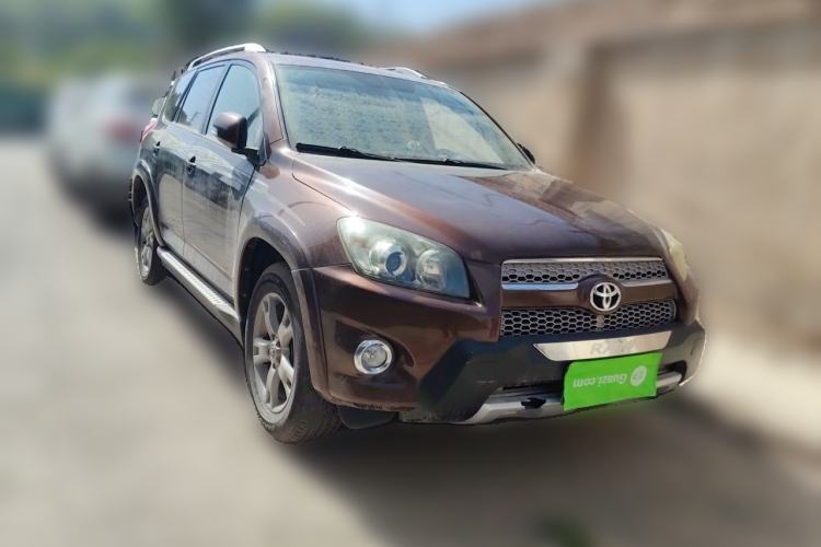 Used Toyota RAV4 2011 2.0L Manual 4x4 Edition Front Right 45 Deg