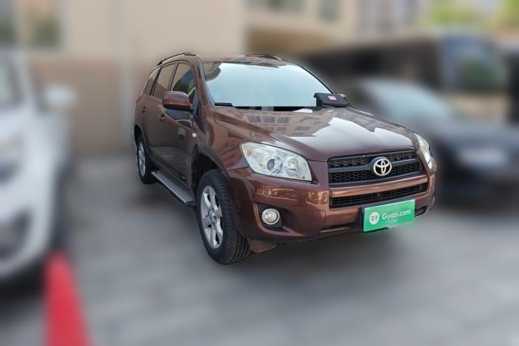 Used Toyota RAV4 2011 2.0L Automatic Classic Edition Front Right 45 Deg