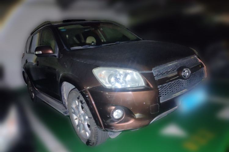 Used Toyota RAV4 2011 2.0L Automatic 4x4 Edition Front Right 45 Deg